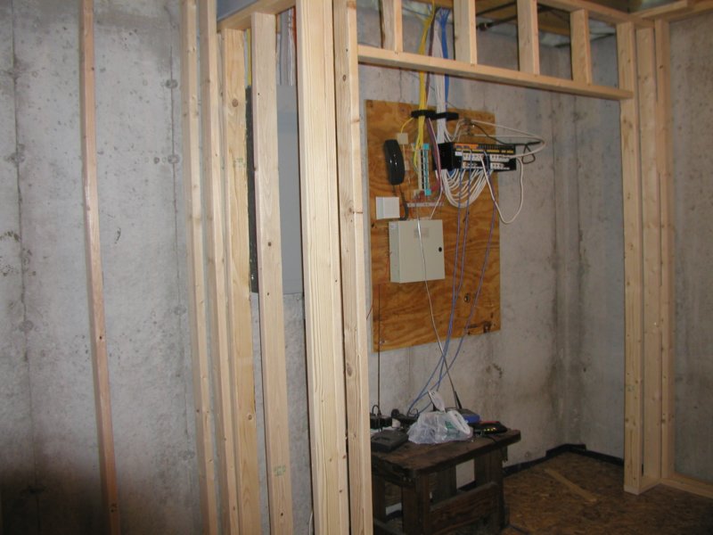 basement0007_05232006.jpg