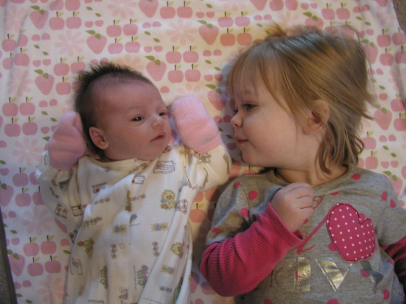 kaylinandelise2009010011.jpg