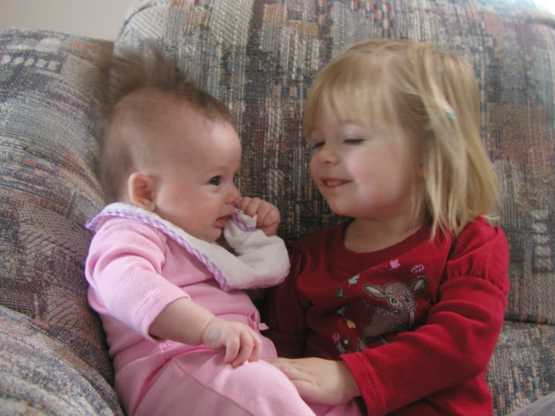 kaylinandelise2009050057.jpg