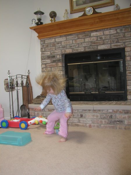 kaylinandelise2009050064.jpg